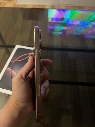 iPhone 16 Pro Max OJO TIENE LA PANTALLA ROTA