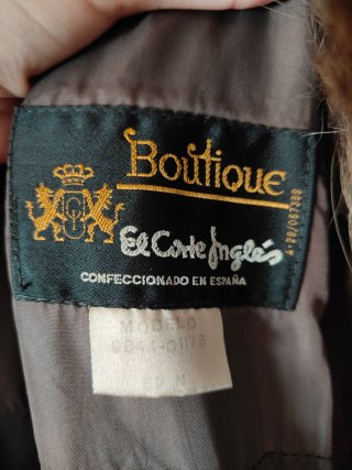 Abrigo piel vuelta y pelo en cuello