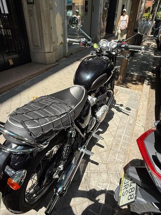Triumph Bonneville T120 Negra - 11.000 km