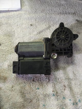 Motor elevalunas Audi A4 Siemens VDO