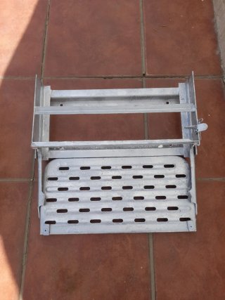 Escalón para autocaravana o caravana