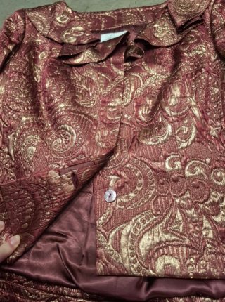 Traje 2 Piezas Alta Costura Dorado y Rojo