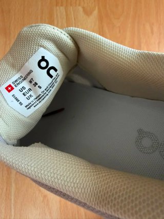 Zapatillas On Running beige/gris