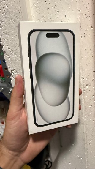 Caja iPhone 15 Negro