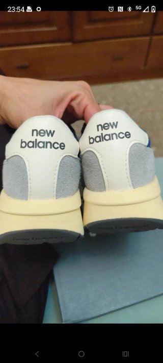 Zapatillas New Balance Azul y Amarillo