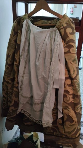 Traje adulta alicantina talla 42