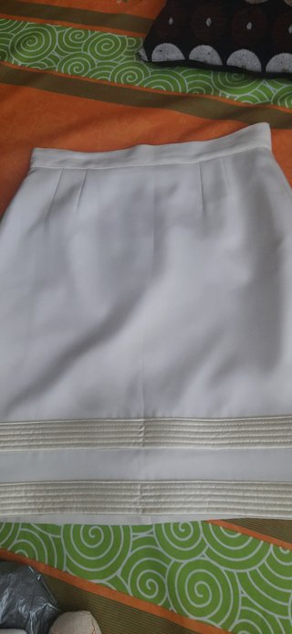 Traje chaqueta y falda beige/blanco