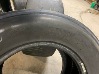 Juego Pirelli P Zero Slick 13” NUEVO