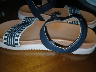 Sandalias Senda Planas Beige y Negras