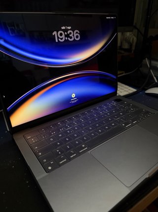 MacBook Pro M1 Pro 14" 32GB RAM 512SSD no bajo mas