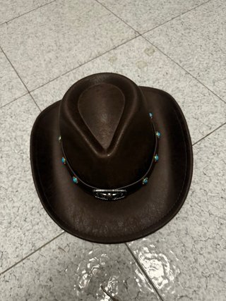 Cappello da cowboy marrone con fibbia