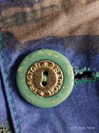 Cazadora bomber vintage 90s estampado