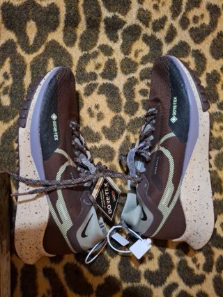 Zapatillas Nike React Pegasus Gore Tex Marrón/Mora