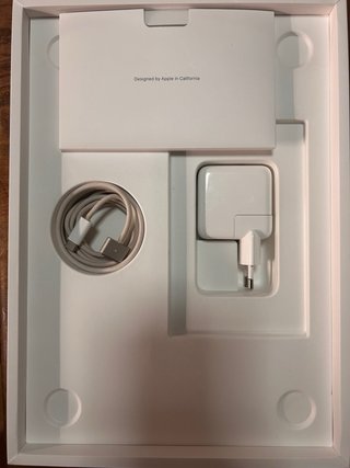Macbook Air M2 13,6” - Como Novo