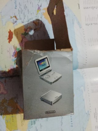 Caja Game Boy Advance SP - Plata