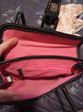 Bolso Liz Claiborne Negro y Rosa