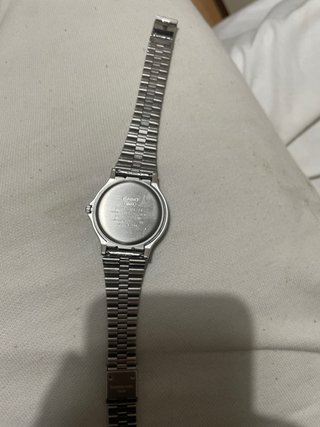Reloj casio MQ-24DA-1a