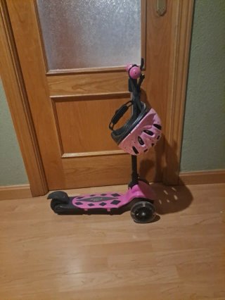 Patinete y Casco Infantil Rosa