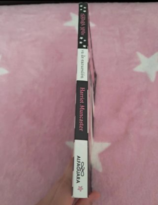 Isadora Moon va de excursion / Isadora Moon Goe...