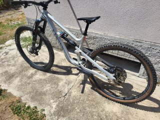 Canyon Torque AL 6 2023 29 DH downhill enduro