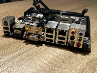 Placa Base Gigabyte Mini-ITX GA-Z77N-WiFi