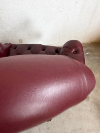 Poltrona elegante in stile classico, perfetta per ufficio o studio