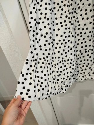 Vestido blanco lunares negros