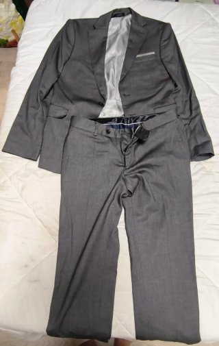 Traje Zara Gris