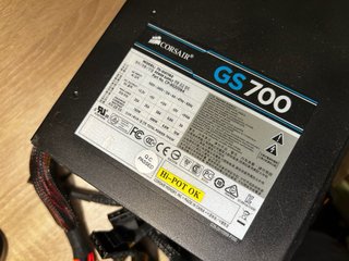 Fuente Alimentación Corsair GS700 + Cable aliment.