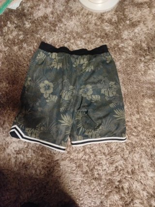 Pantalón corto VRL estampado floral