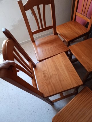 Silla de madera
