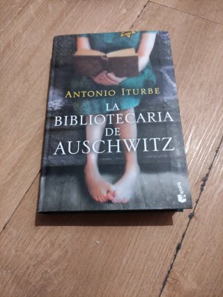 Libro La Bibliotecaria de Auschwitz