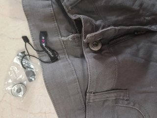 Pantalones grises mujer