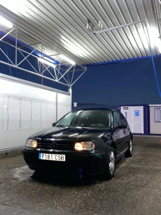 Volkswagen Golf 2004