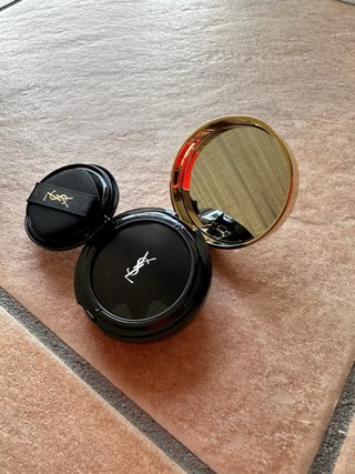 Yves Saint Laurent beauty set