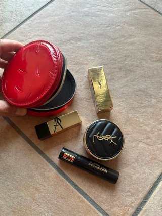 Yves Saint Laurent beauty set