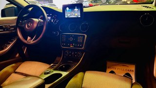 Mercedes-Benz GLA 220D 4 MATIC