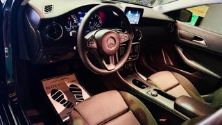 Mercedes-Benz GLA 220D 4 MATIC