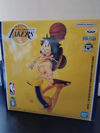 Figura Luffy x NBA Los Angeles Lakers