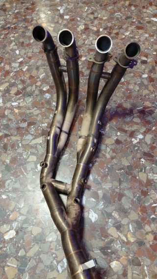 Conectores Akrapovič S1000XR 2024