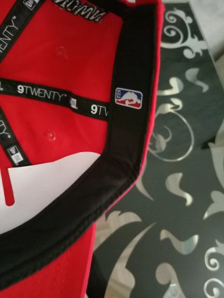 Gorra New Era 9TWENTY Roja Philadelphia 76ers