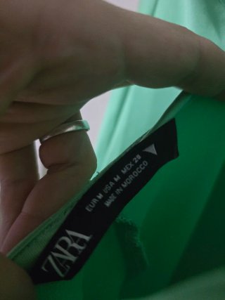 Vestido verde Zara balconete