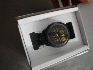Garmin Forerunner 265 AMOLED GPS Smartwatch