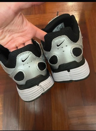 Nike P-6000 Negro/Plata