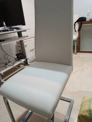 2 Sillas Diseño Piel Sintética Metal impecables