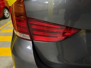 Faro portón izquierdo BMW X1