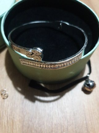 Pulsera rígida