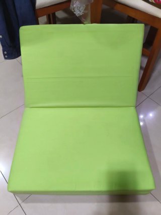 Colchoneta plegable, a dos caras rosa y verde