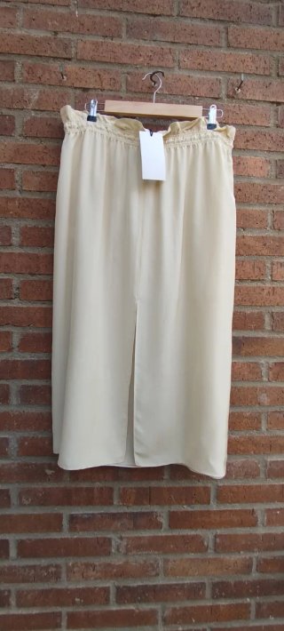 Falda larga beige
