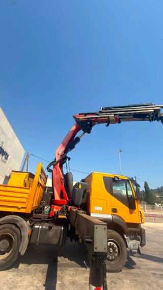 Iveco traker  2008